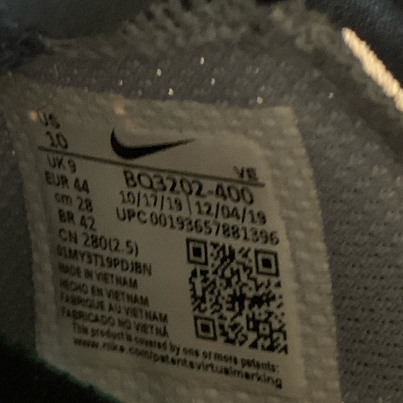 Nike Zoom running shoes mens 10. Like new, worn once. Grey/ blue BQ3292-400 - Picture 6 of 6